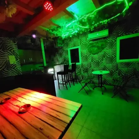 Kuca Za Proslave I Odmor Zmajevo Gnezdo Villa Umka Exterior photo